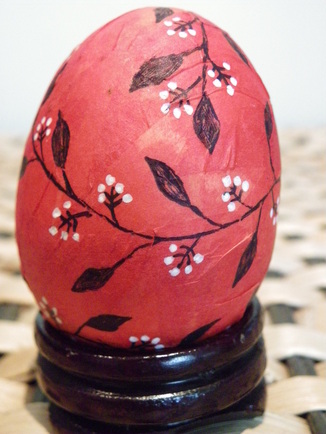 Decorative Easter Eggs with Tissue Paper mach Coating and doodled designs. Free craft Instructions.