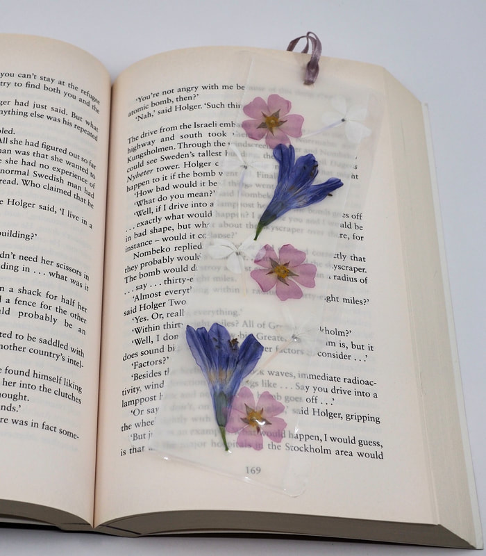 Pressed Flower Bookmarks - Easy craft tutorial