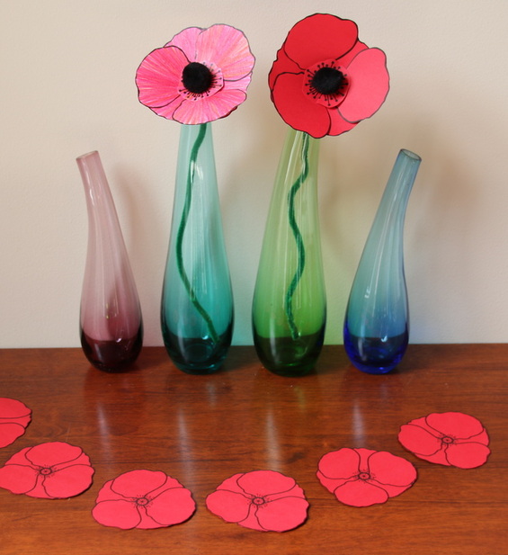 Remembrance Day poppies crafts for kids with free printable templates