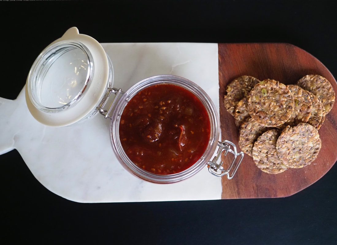 Tomato and Apple Chutney recipe, with printable jar labels and free instructions.