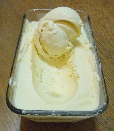 How to make cream cheese ice-cream recipe.