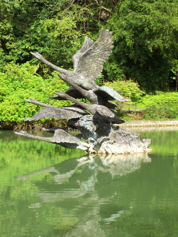Singapore Botanical Gardens Swan Feature in Swan Lake flight of swans sculpture