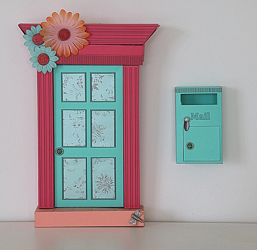 Fairy Doors. Printable templates and detailed instructions to create a Fairy Door from Card.